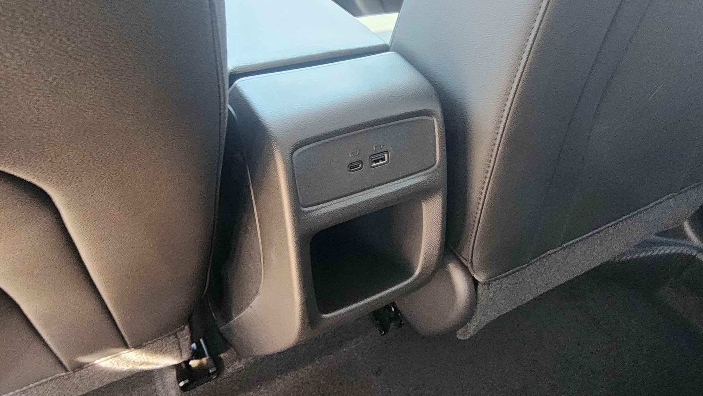 New 2026 Chevrolet Trax LT w/ Sunroof Package FWD image 17
