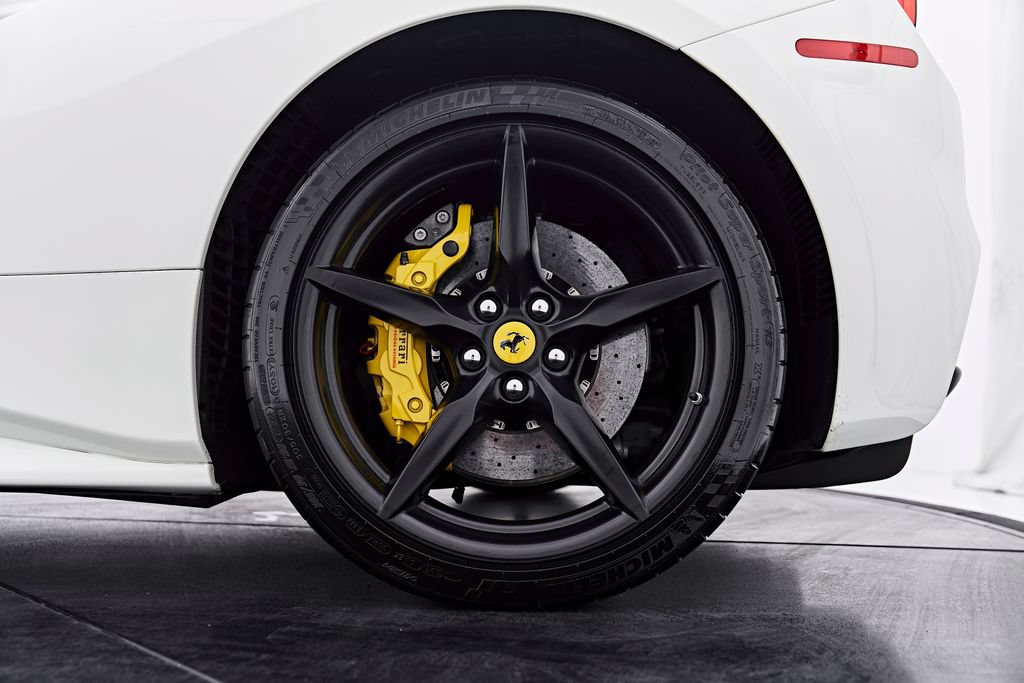 Used 2019 Ferrari 488 Spider RWD image 41