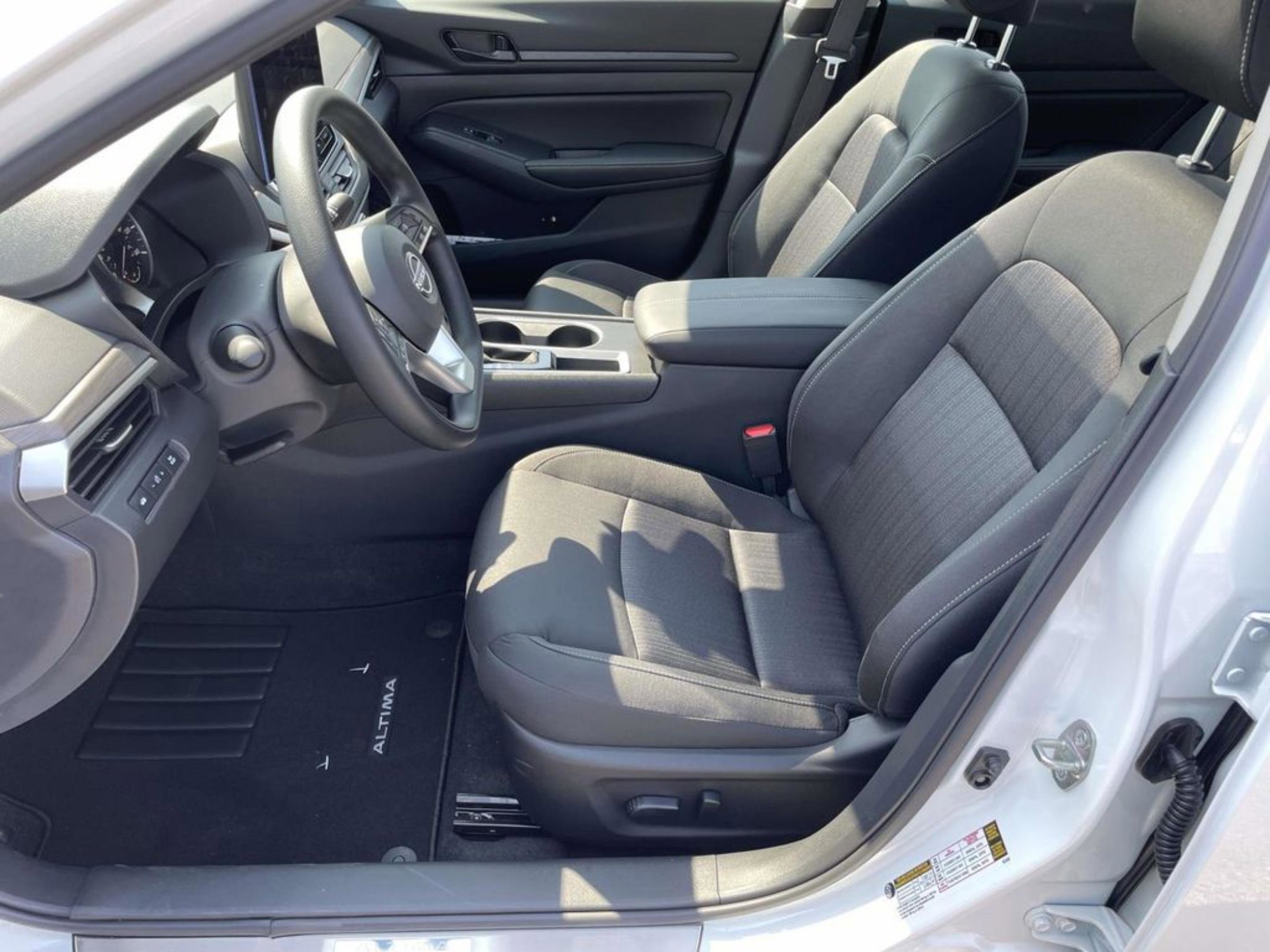 New 2026 Nissan Altima 2.5 SV FWD image 33