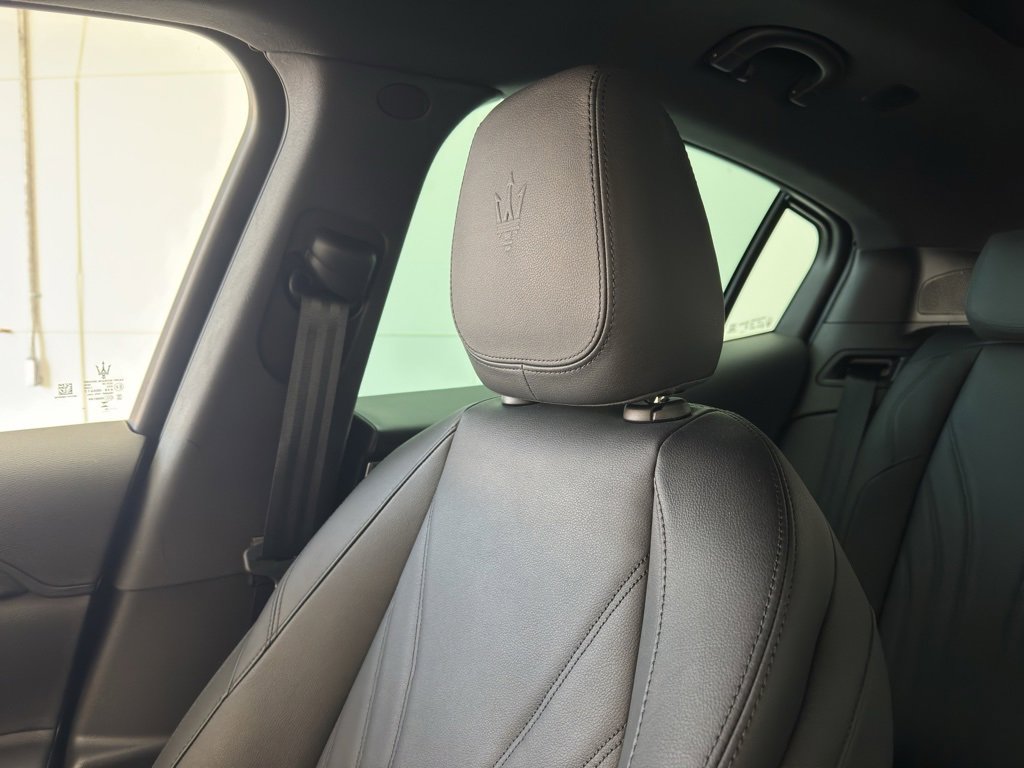 New 2024 Maserati Grecale GT image 14