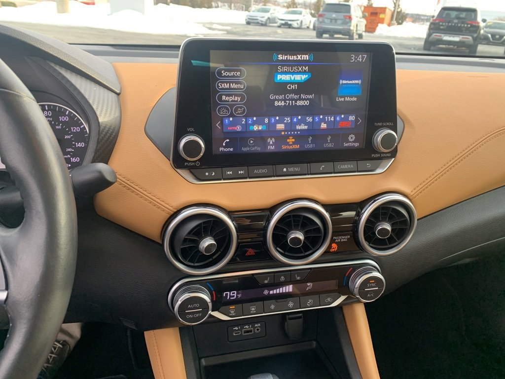 Used 2022 Nissan Sentra SV w/ SV Premium Package image 13