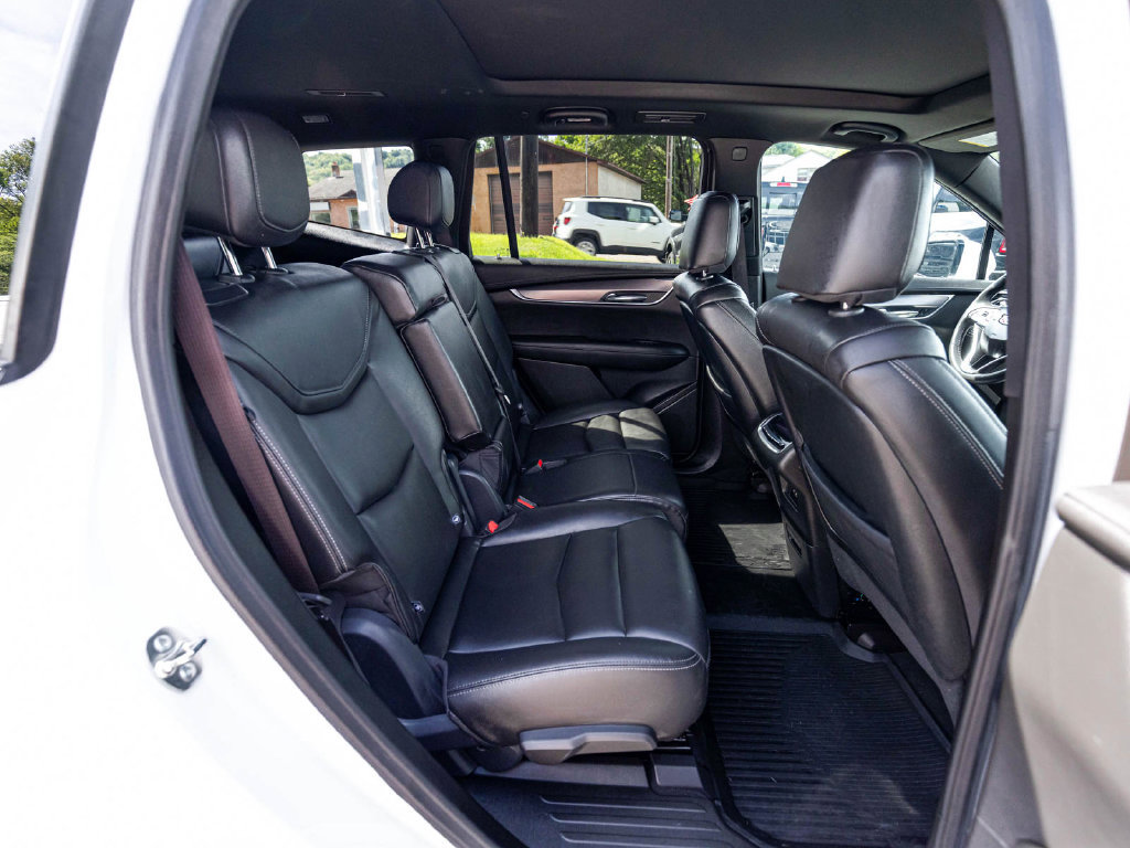 Used 2024 Cadillac XT6 Luxury w/ LPO, Floor Liner Package AWD/4WD image 30