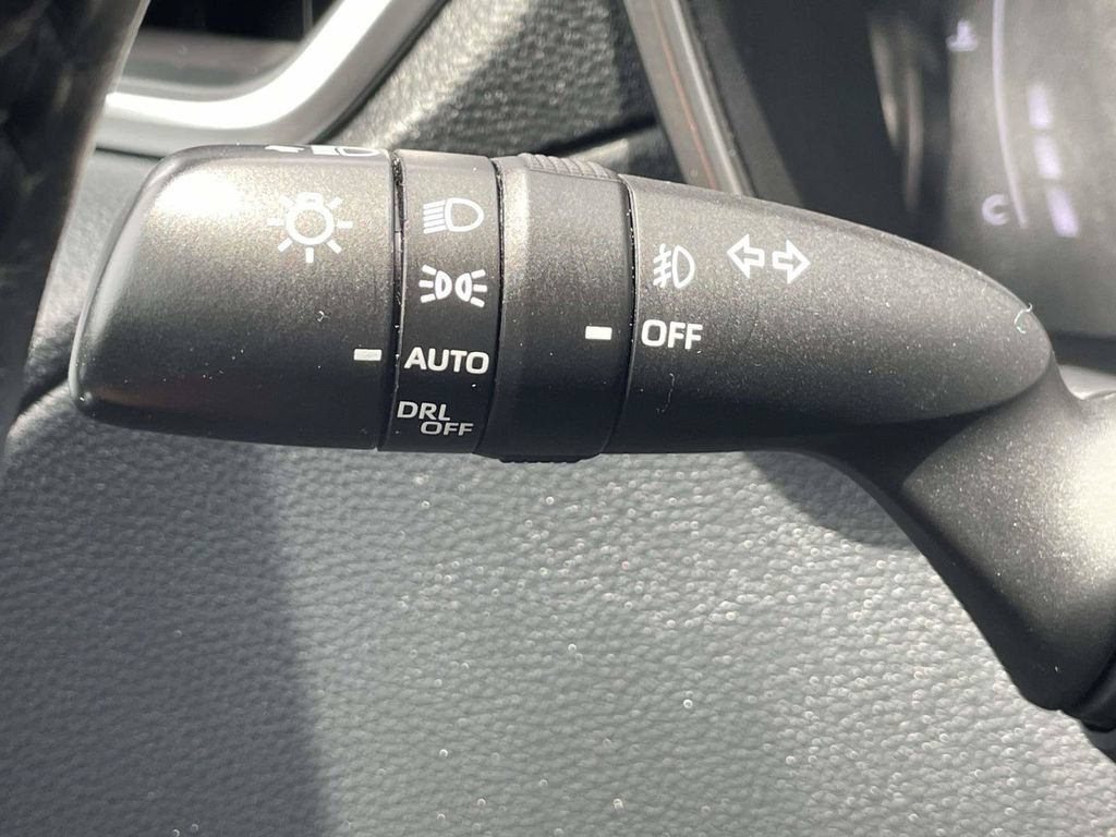 Used 2024 Toyota Corolla Cross XLE w/ Convenience Package AWD/4WD image 31