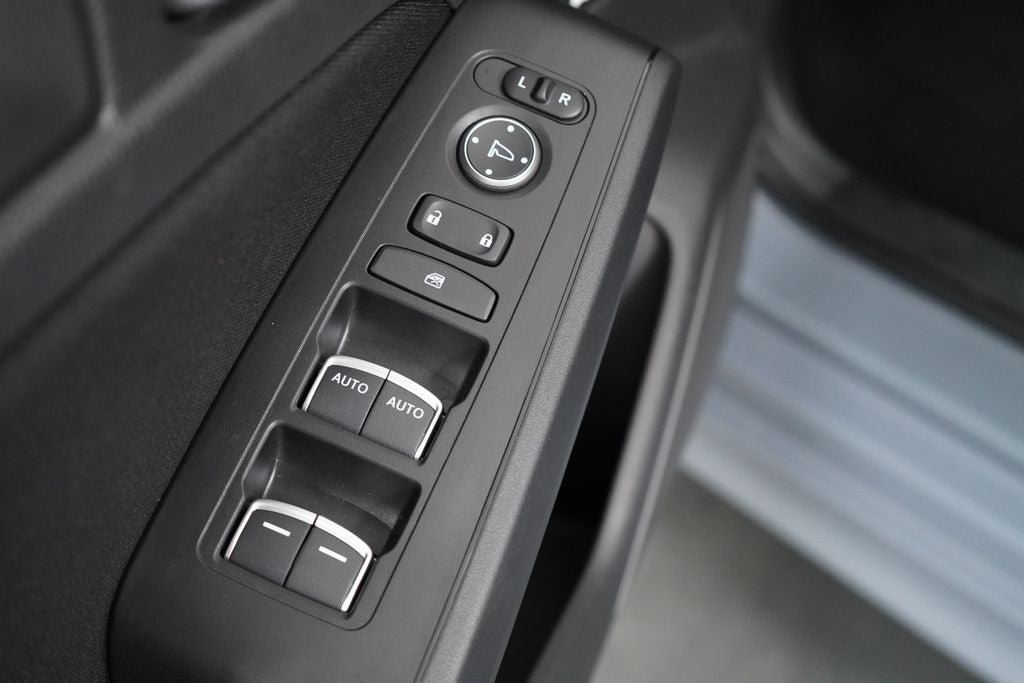 Used 2023 Honda Civic Sport image 18
