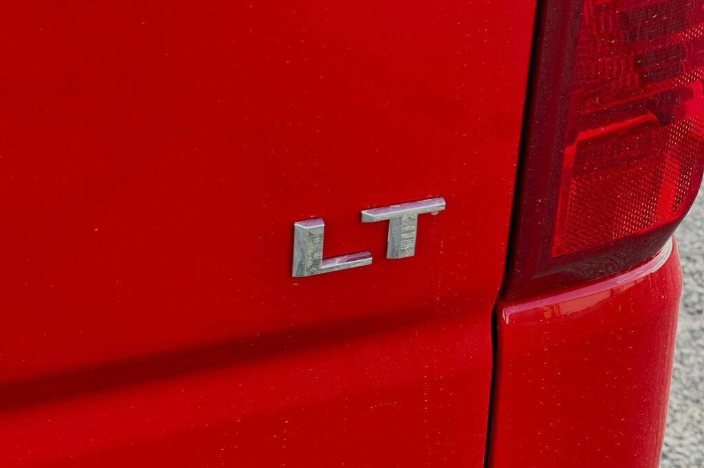 New 2025 Chevrolet Silverado 1500 LT w/ LPO, Dark Essentials Package image 26