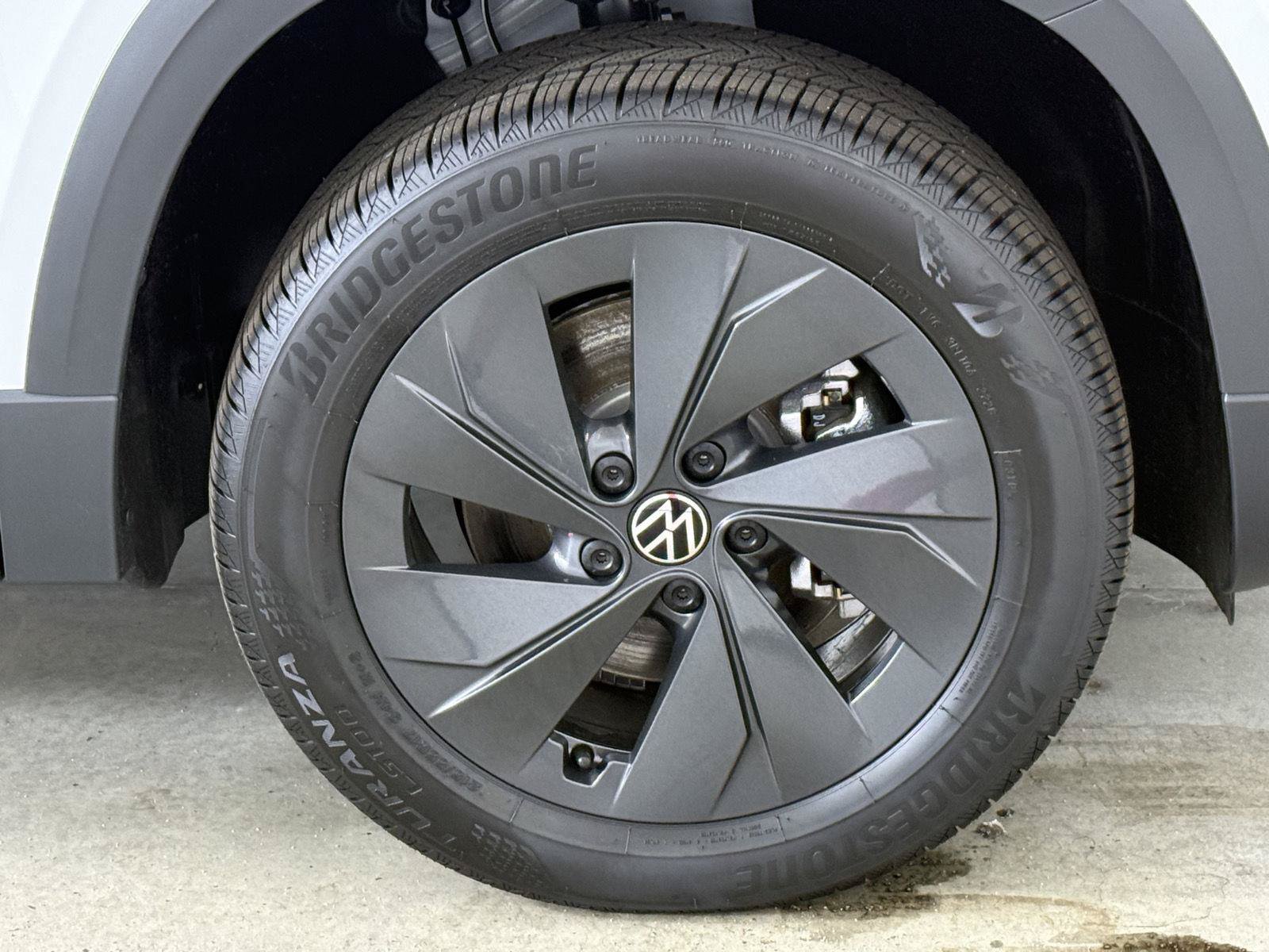 New 2027 Volkswagen Taos S FWD image 13