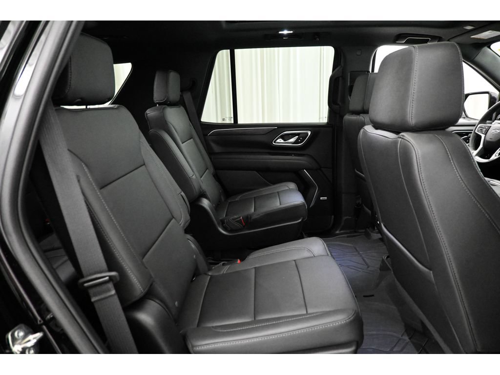 Used 2024 Chevrolet Tahoe Z71 w/ Z71 Off-Road Package AWD/4WD image 20