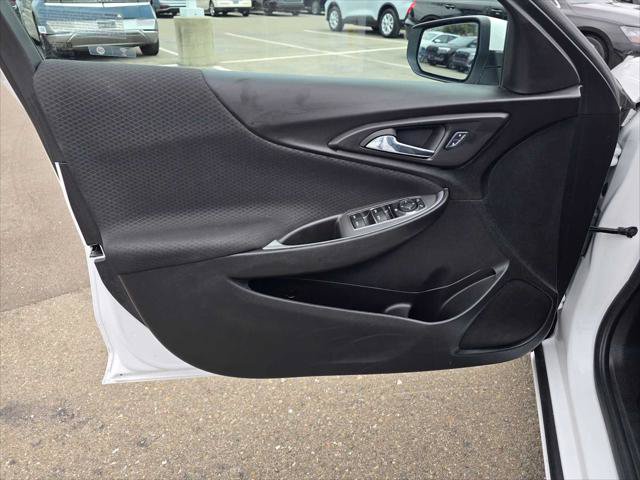 Used 2024 Chevrolet Malibu LT FWD image 18
