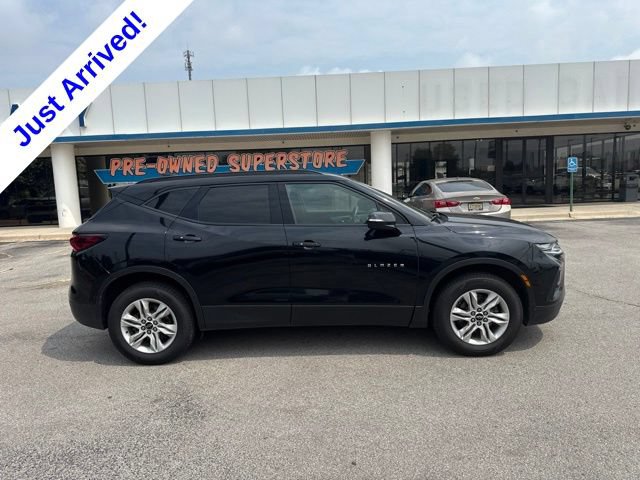 Used 2022 Chevrolet Blazer LT FWD image 2