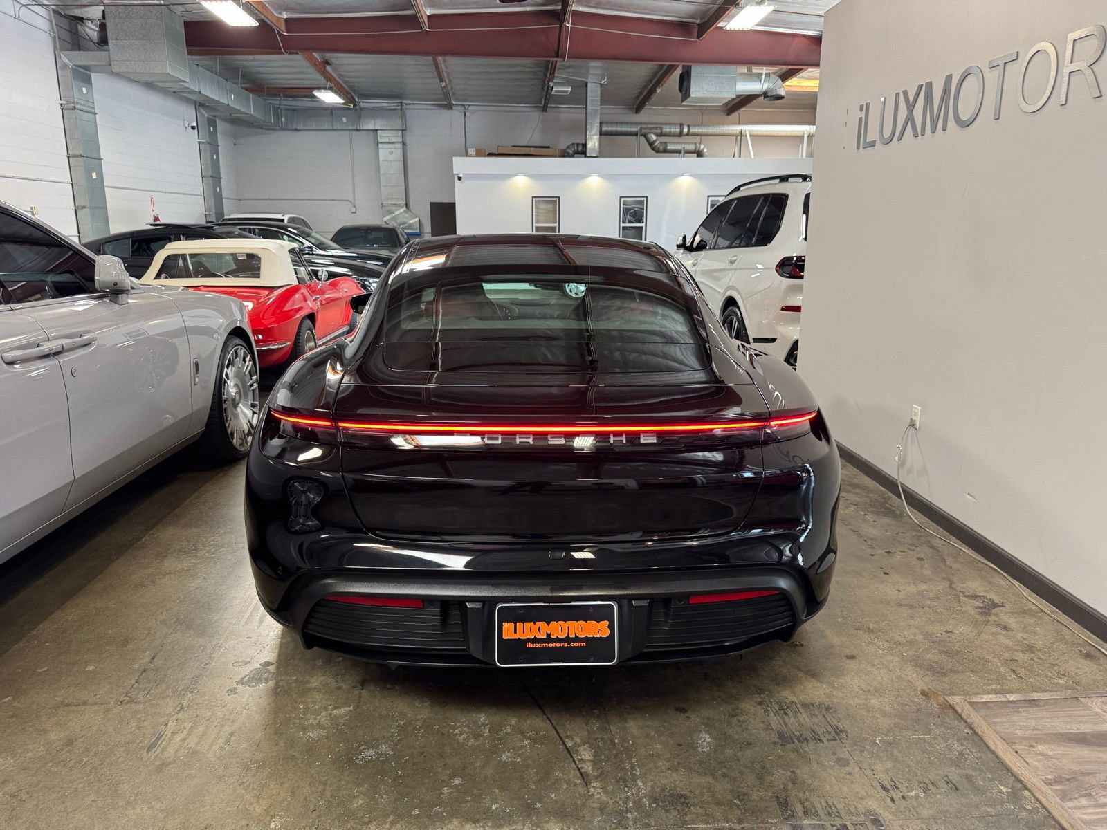 Used 2020 Porsche Taycan 4S AWD/4WD image 16