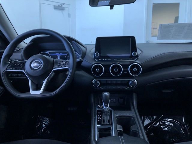 Used 2025 Nissan Sentra SV FWD image 17