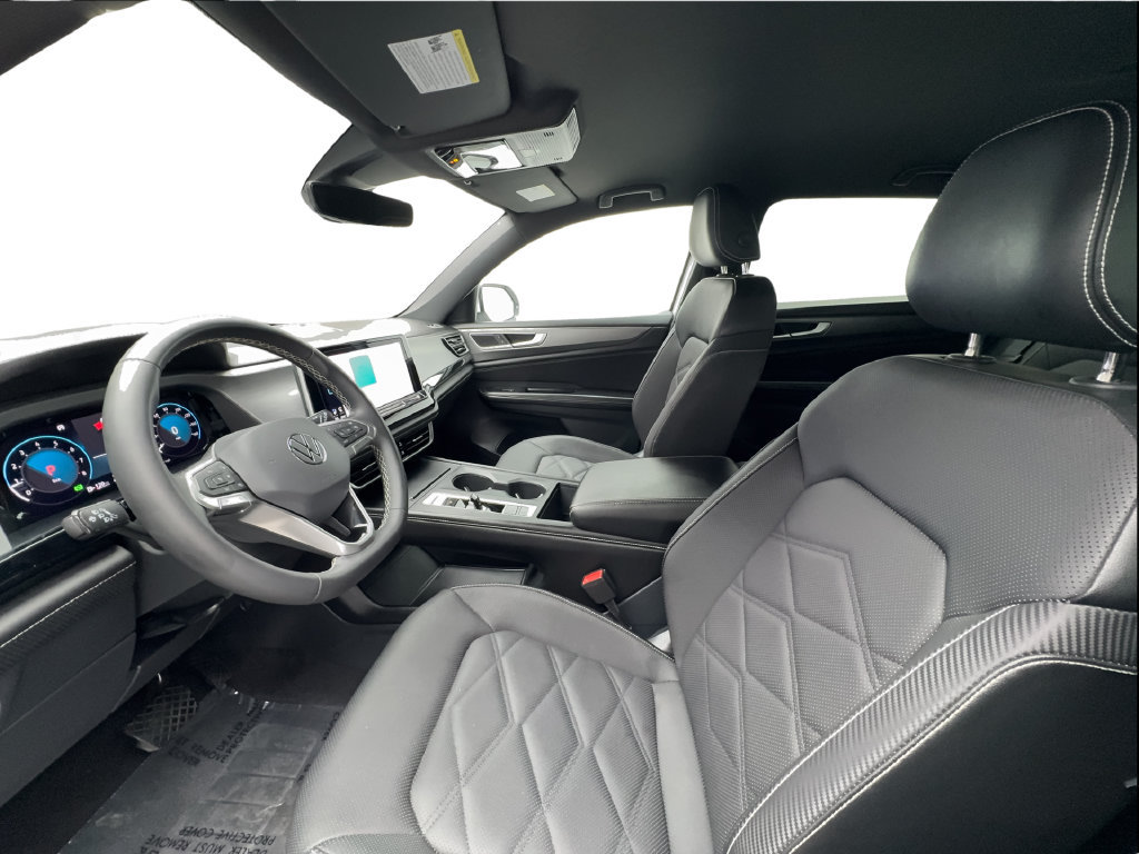 Used 2024 Volkswagen Atlas Cross Sport SE FWD image 21