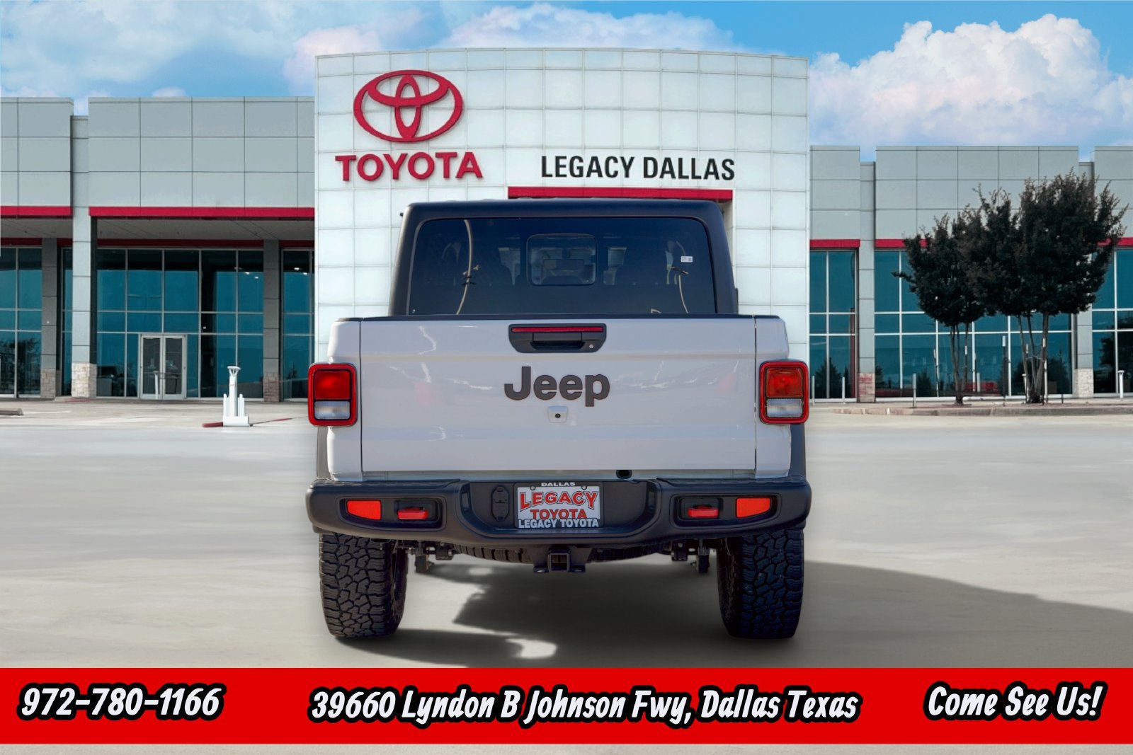Used 2023 Jeep Gladiator Rubicon w/ Cold Weather Group AWD/4WD image 9