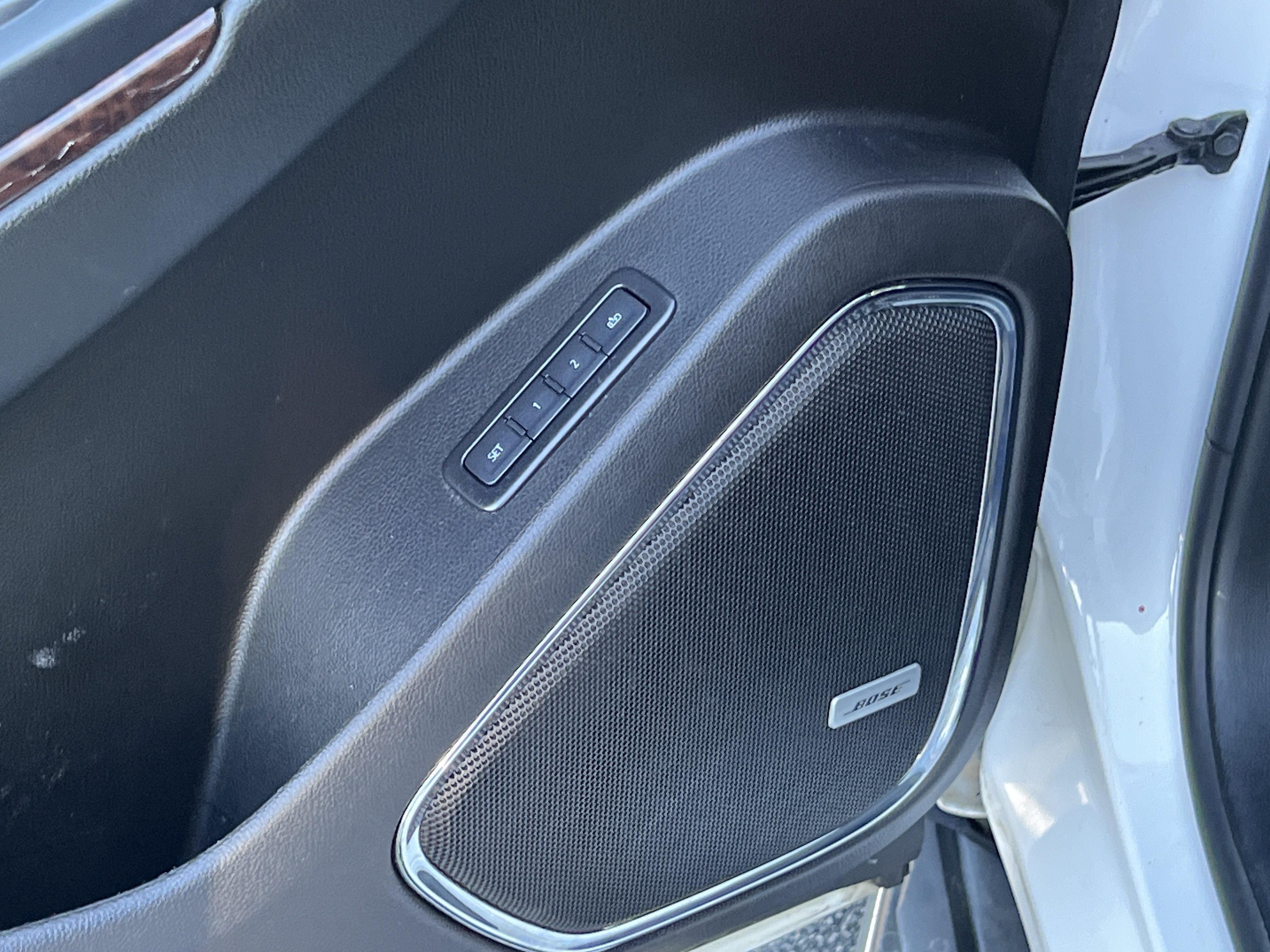 Used 2020 GMC Yukon XL SLT AWD/4WD image 14