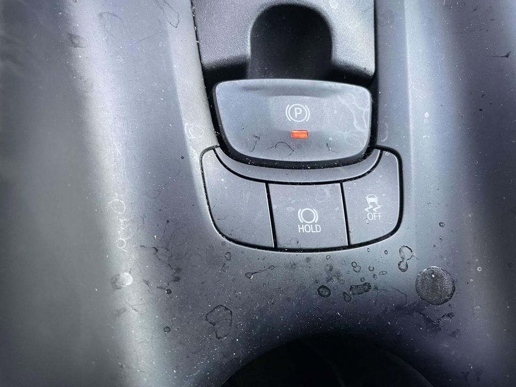 Used 2021 Toyota C-HR LE image 39