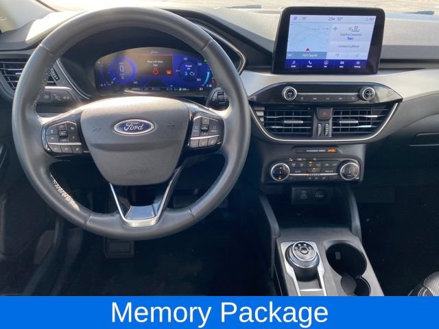 Used 2022 Ford Escape SEL w/ Technology Package FWD image 6