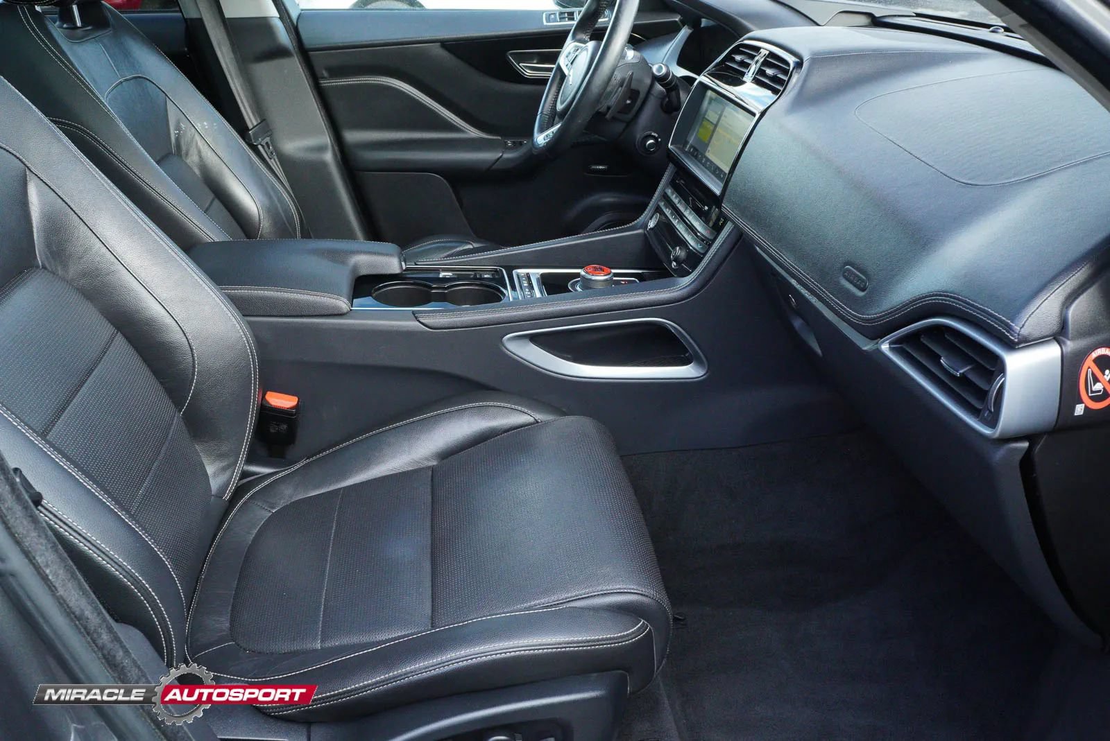 Used 2017 Jaguar F-PACE R-Sport AWD/4WD image 27