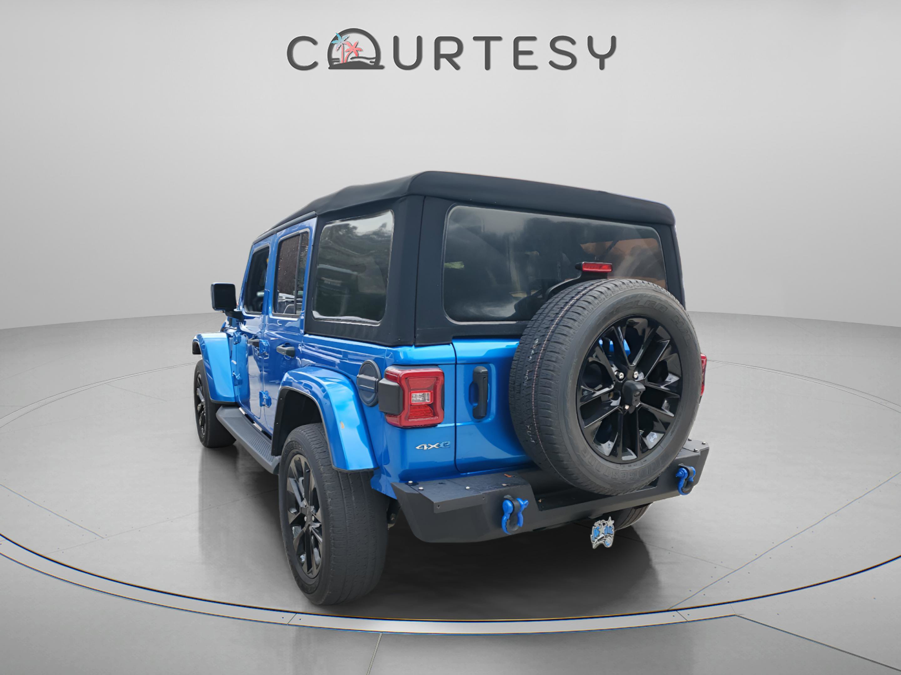 Certified 2021 Jeep Wrangler Unlimited Sahara image 3