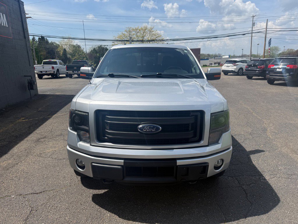 Used 2014 Ford F150 FX4 w/ Equipment Group 402A Luxury AWD/4WD image 9