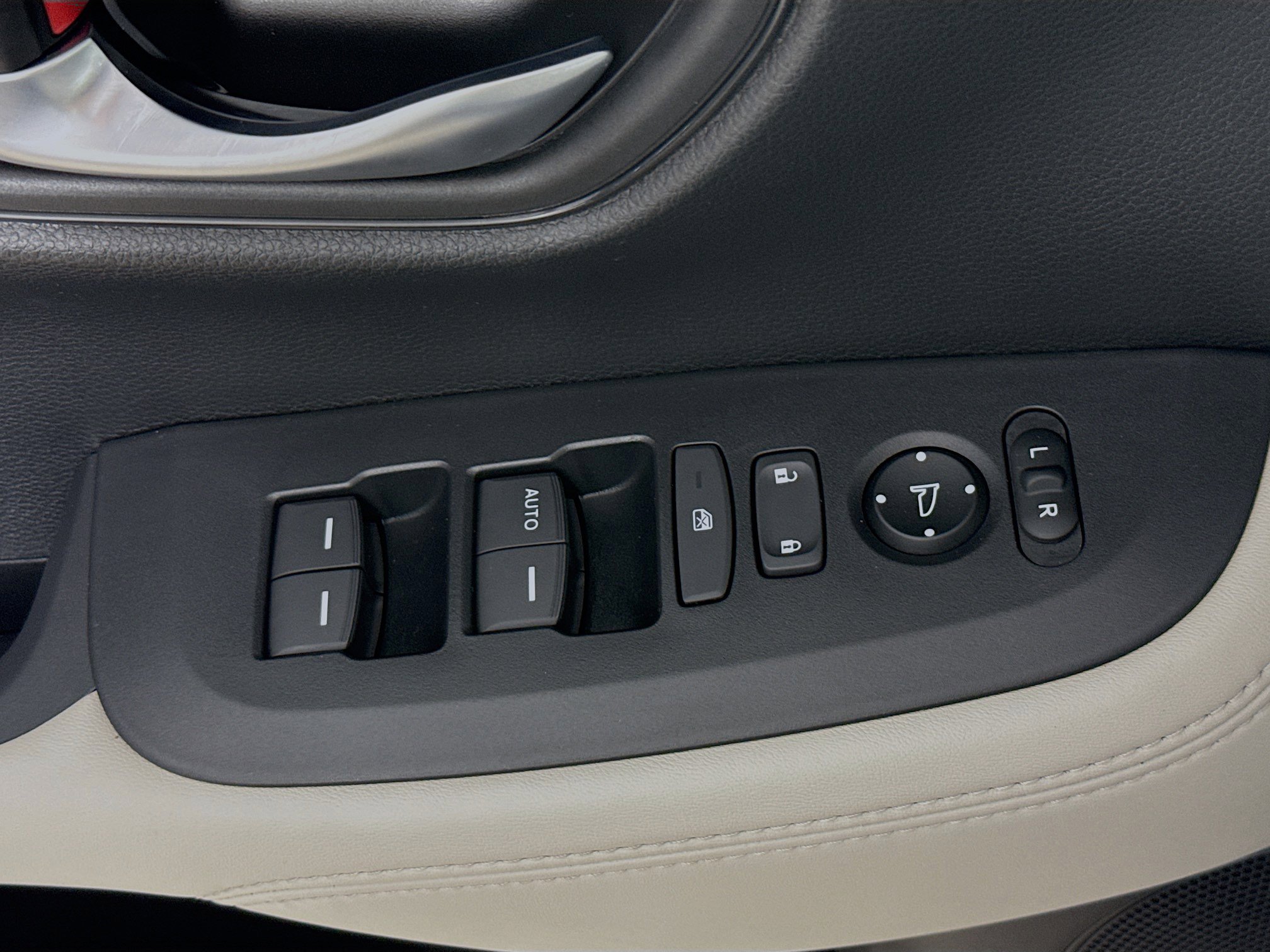 Certified 2026 Honda HR-V LX image 20