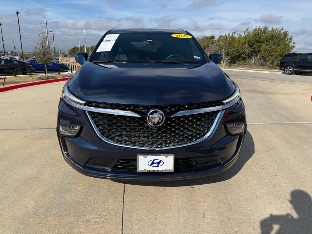 Used 2022 Buick Enclave Avenir w/ Avenir Technology Package image 2