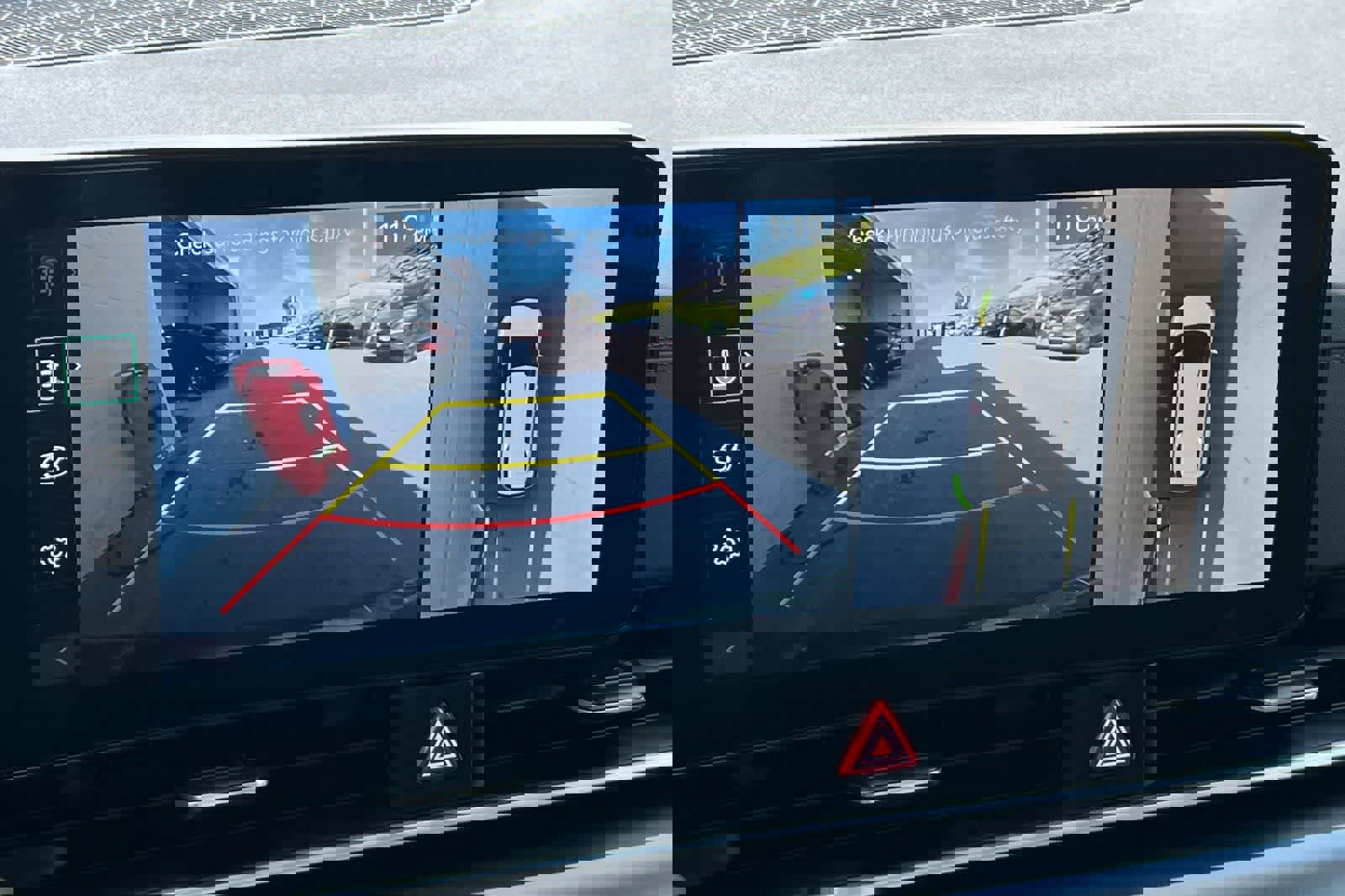 Used 2025 Kia Carnival SX Prestige image 26