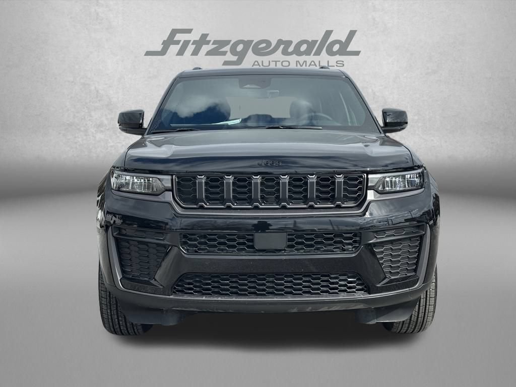 New 2026 Jeep Grand Cherokee Altitude AWD/4WD video 3