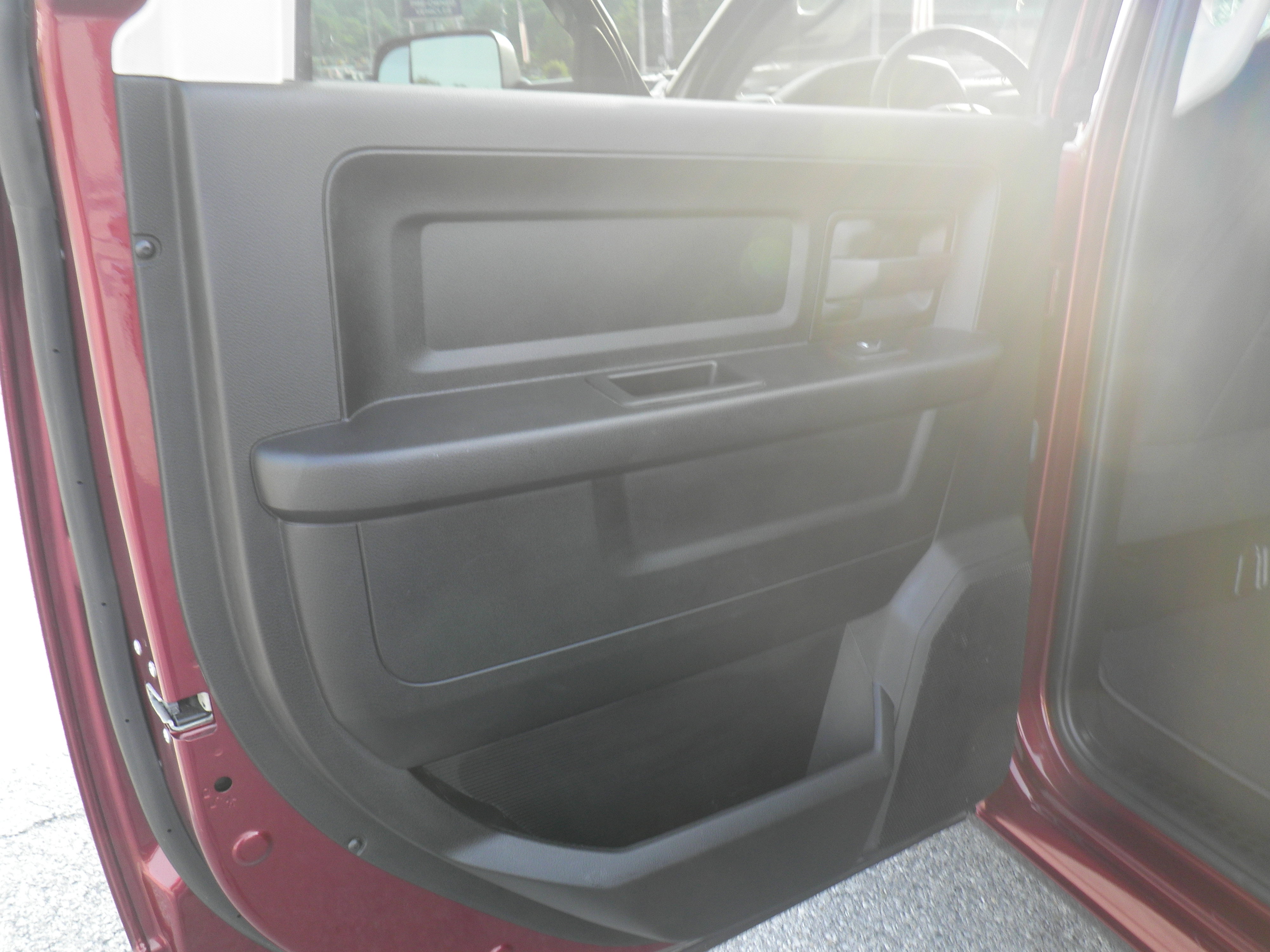 Used 2021 RAM 1500 Tradesman w/ Tradesman SXT Package image 19