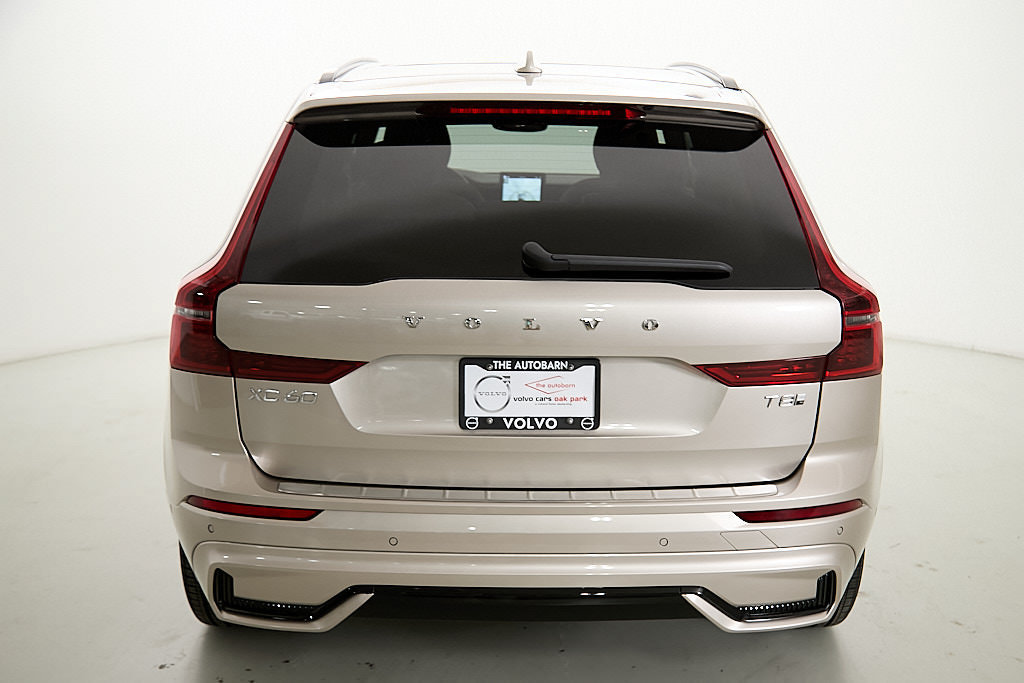 New 2026 Volvo XC60 T8 Plus w/ Protection Package Premier AWD/4WD image 7
