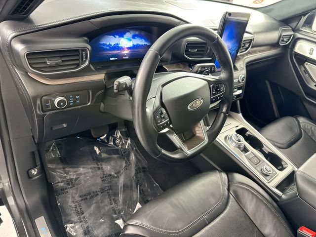 Used 2020 Ford Explorer Platinum w/ Premium Technology Package AWD/4WD image 25