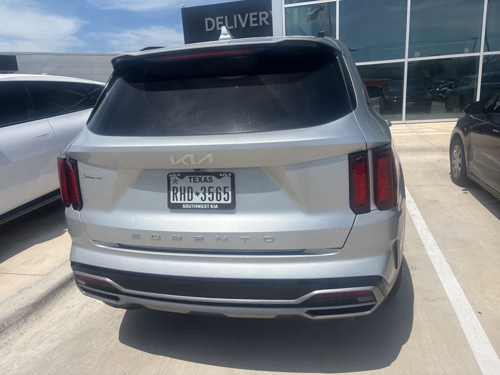 Certified 2022 Kia Sorento EX FWD image 5