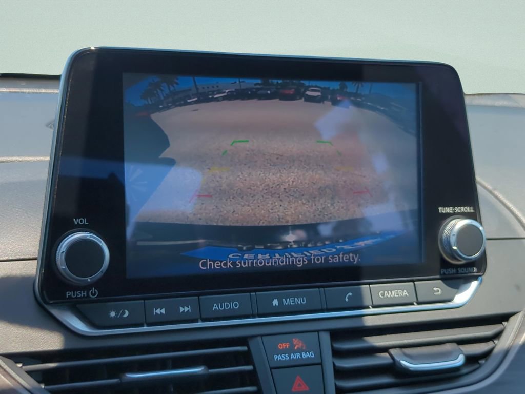 Certified 2024 Nissan Altima 2.5 SV FWD image 10