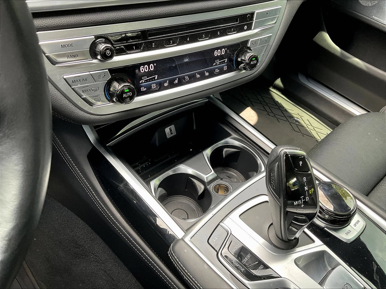 Used 2018 BMW 750i xDrive AWD/4WD image 17