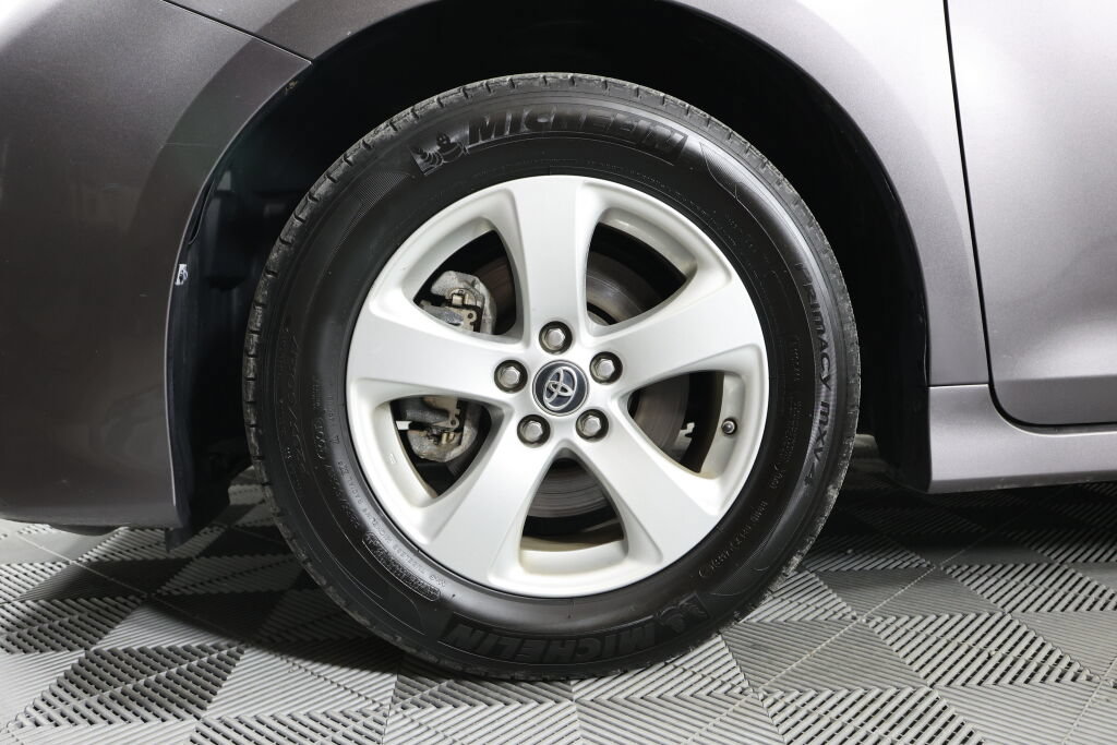 Used 2018 Toyota Sienna LE FWD image 9