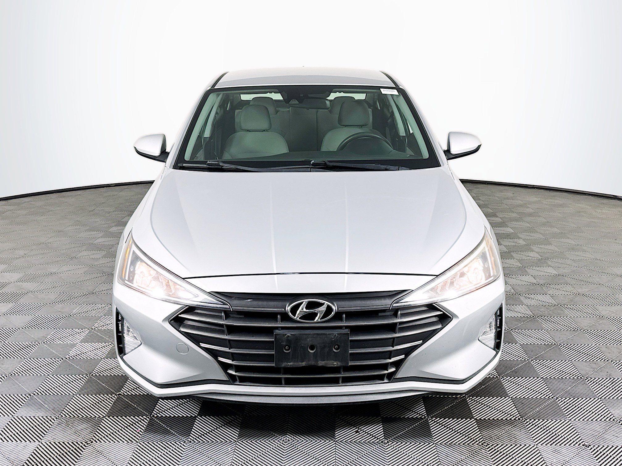 Used 2019 Hyundai Elantra SEL image 2