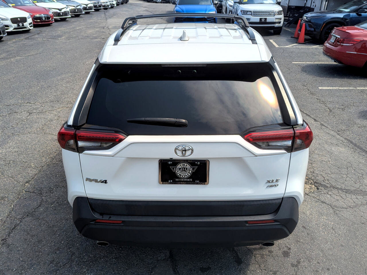 Used 2019 Toyota RAV4 XLE w/ Convenience Package image 8