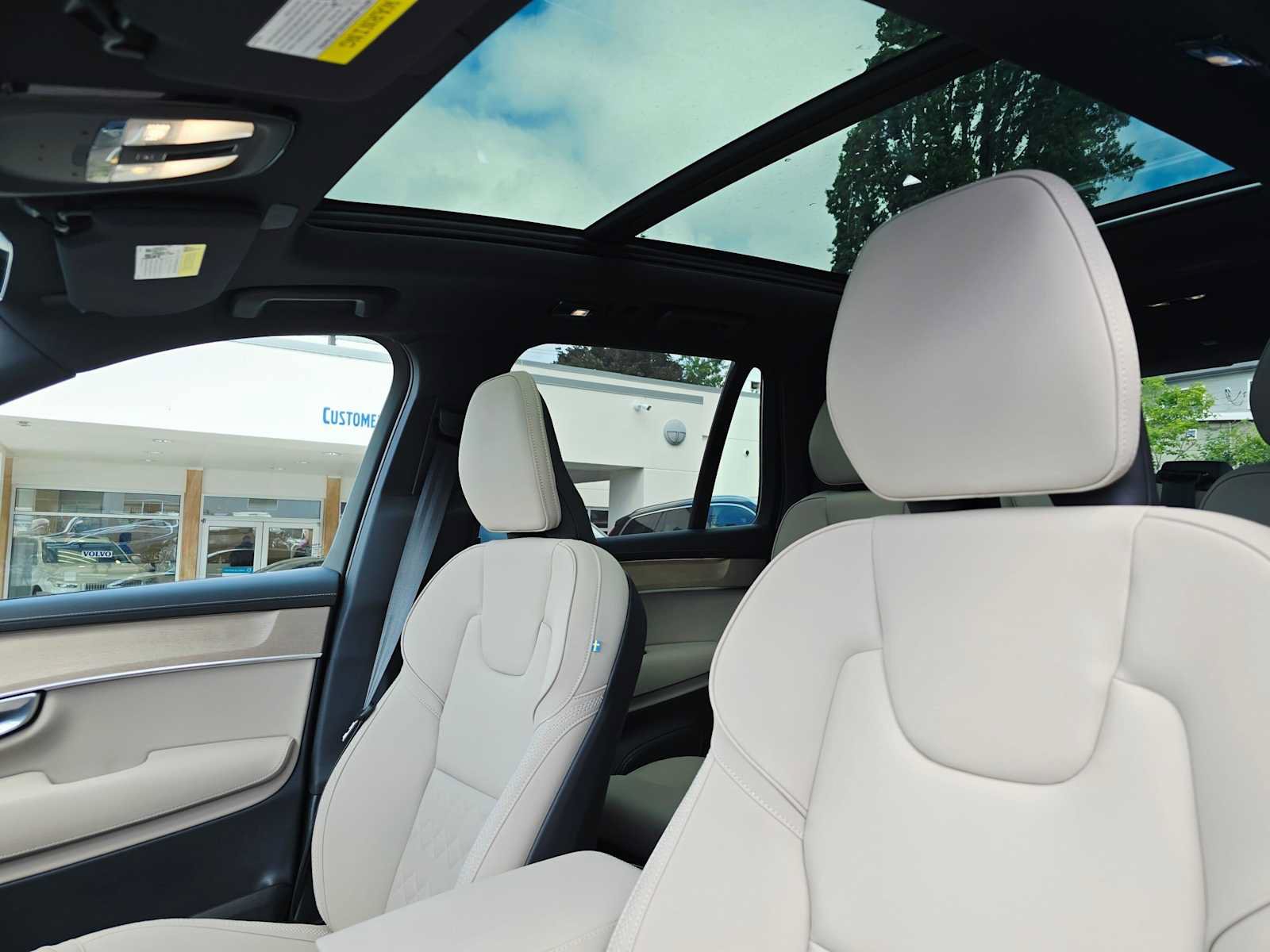 New 2026 Volvo XC90 B6 Plus w/ Protection Package AWD/4WD image 21
