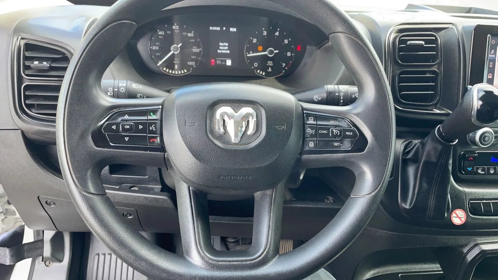 Used 2025 RAM ProMaster 3500 w/ Convenience Group FWD image 9