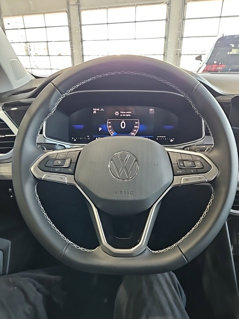 New 2026 Volkswagen Taos SE image 33
