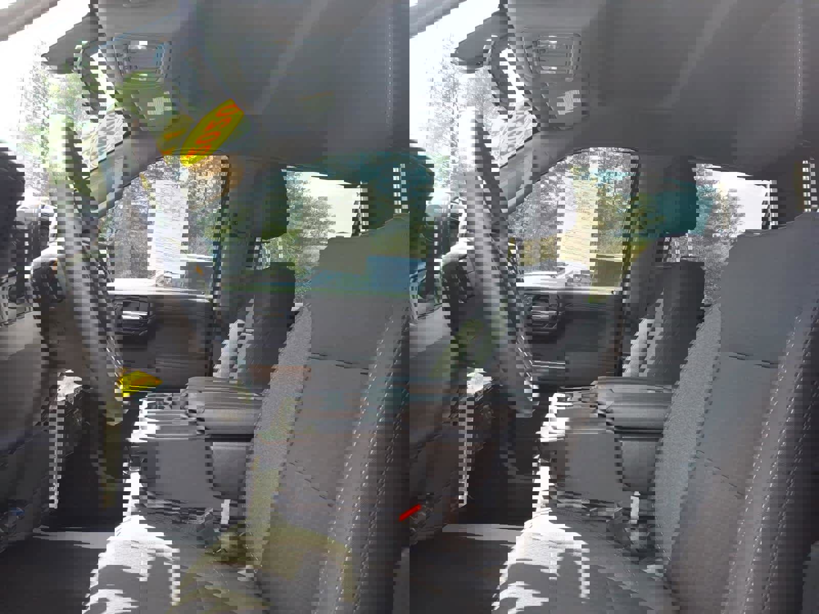 Used 2020 Chevrolet Silverado 1500 LT image 10