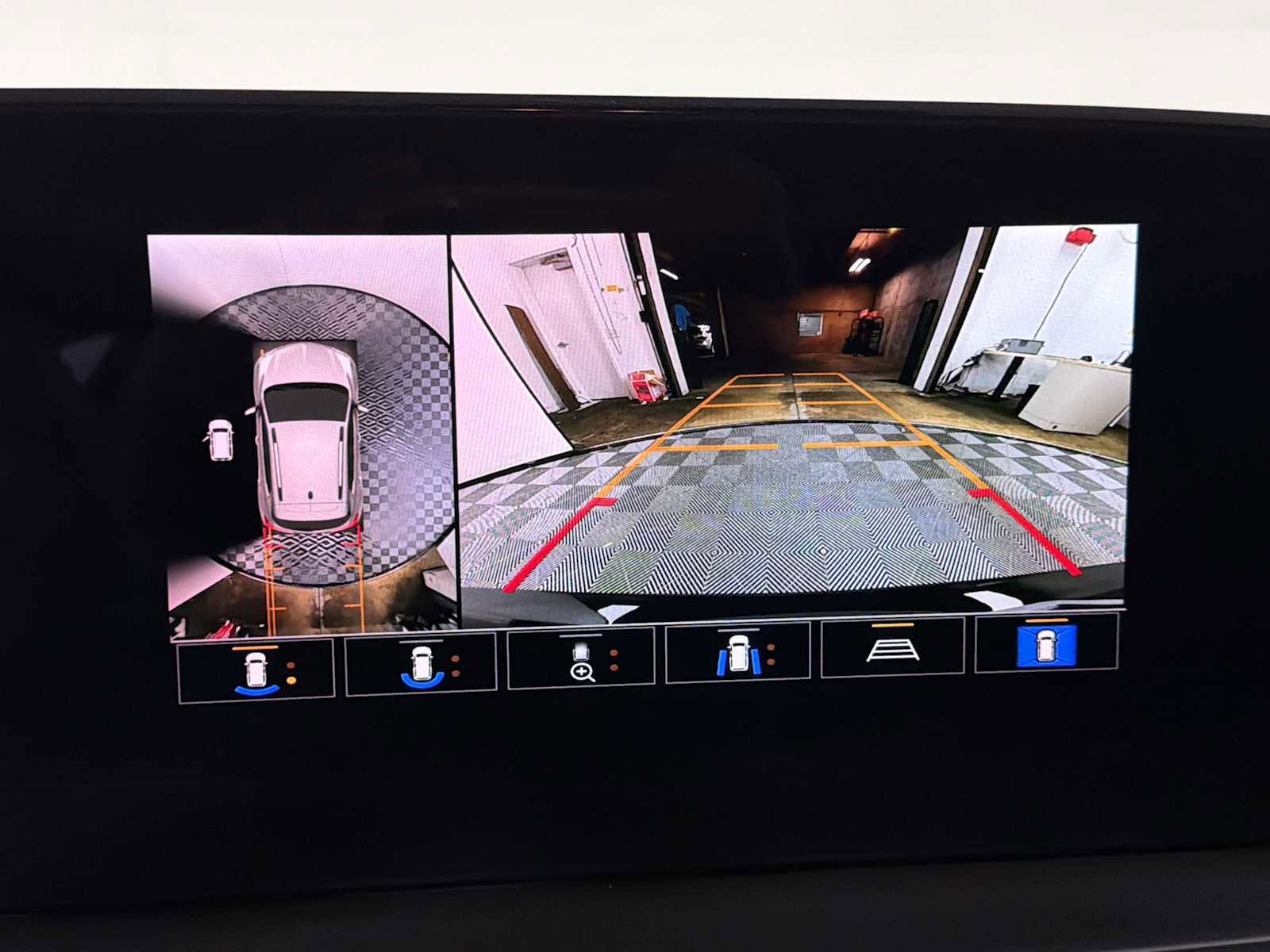 Certified 2024 Buick Encore GX Sport Touring w/ Experience Buick Package image 28