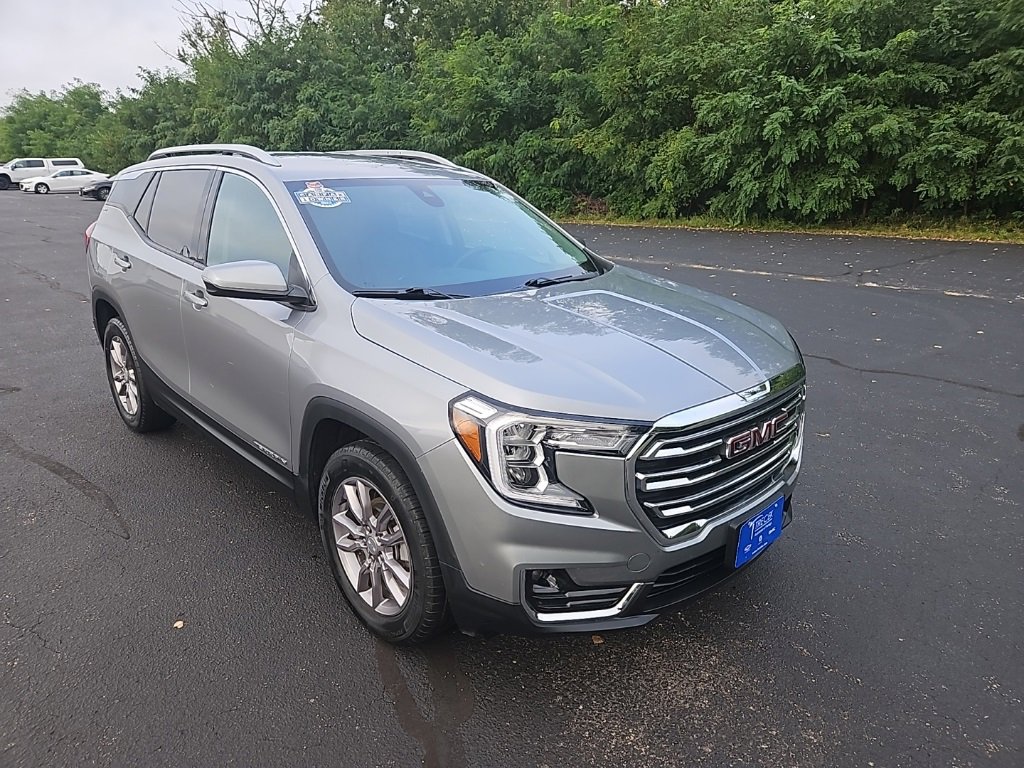 Used 2024 GMC Terrain SLT image 9