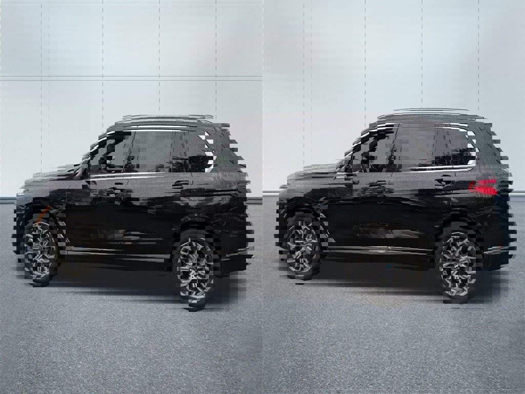 New 2025 BMW X7 xDrive40i w/ Premium Package image 6