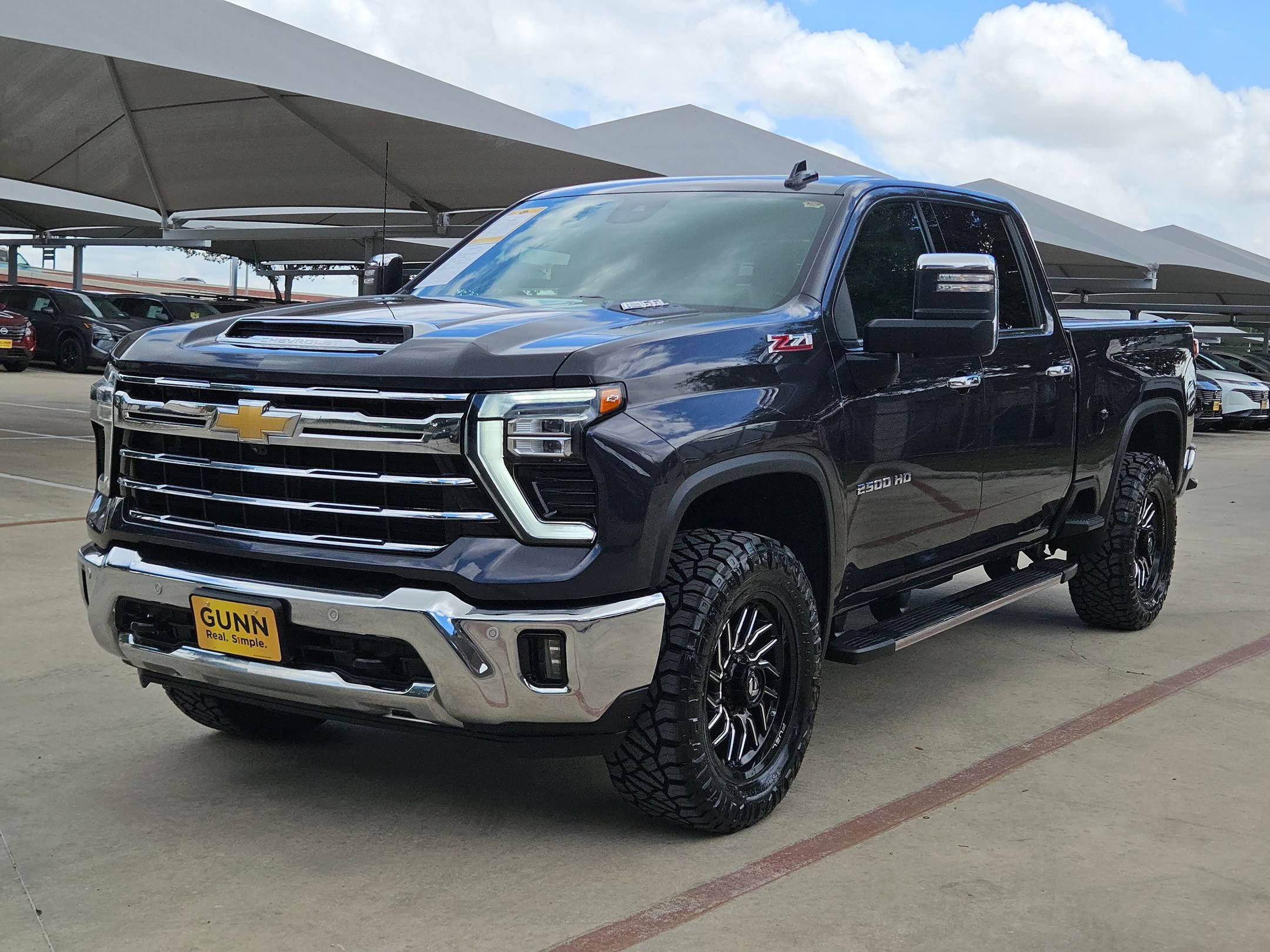 Used 2024 Chevrolet Silverado 2500 LTZ w/ LTZ Plus Package AWD/4WD image 7