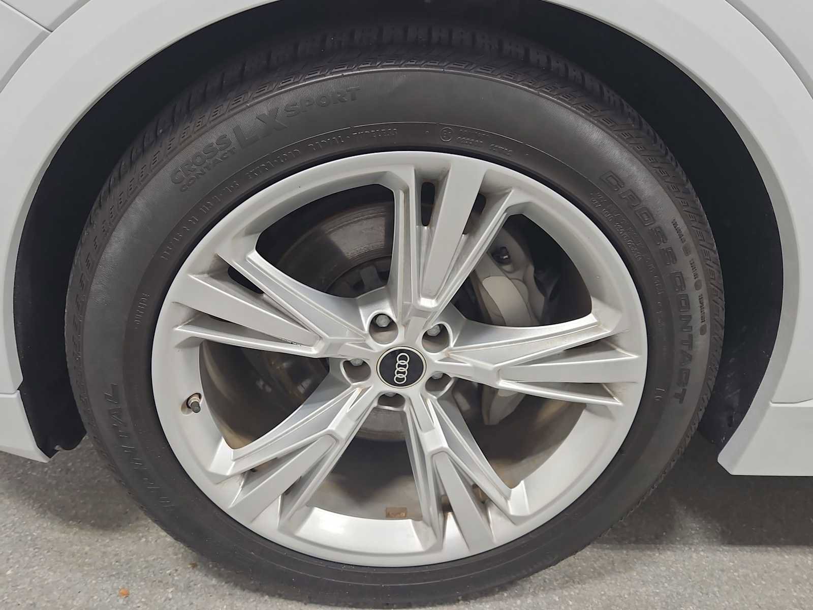 Used 2023 Audi Q8 Prestige image 37