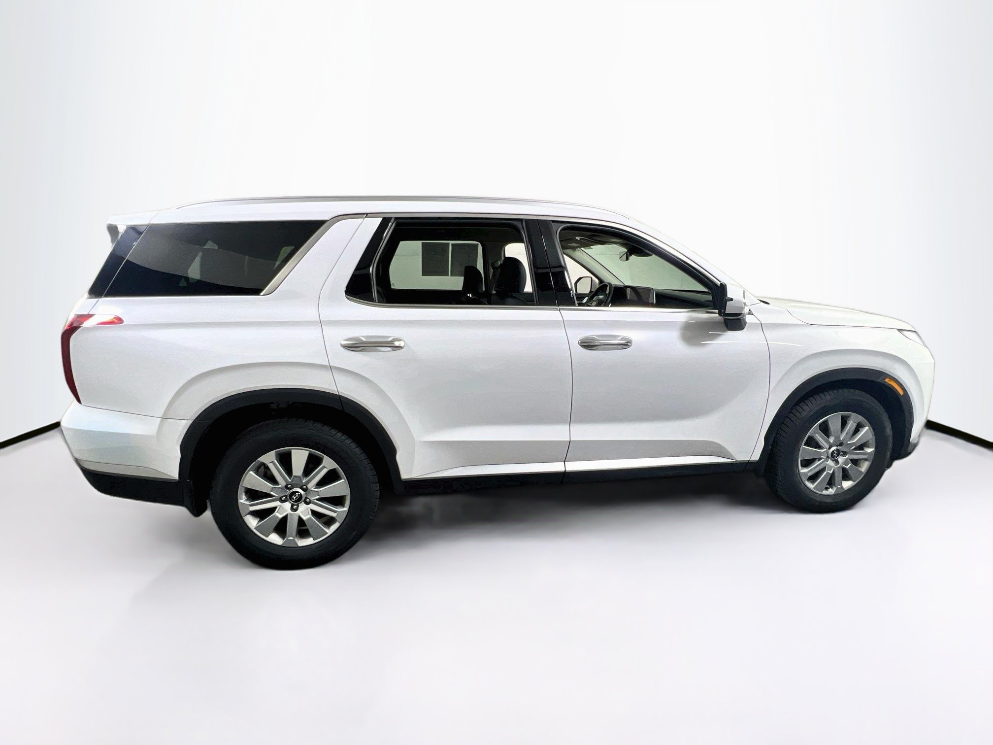 Used 2023 Hyundai Palisade SEL AWD/4WD image 4