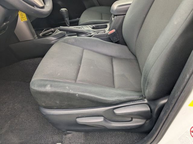 Used 2018 Toyota RAV4 LE image 18