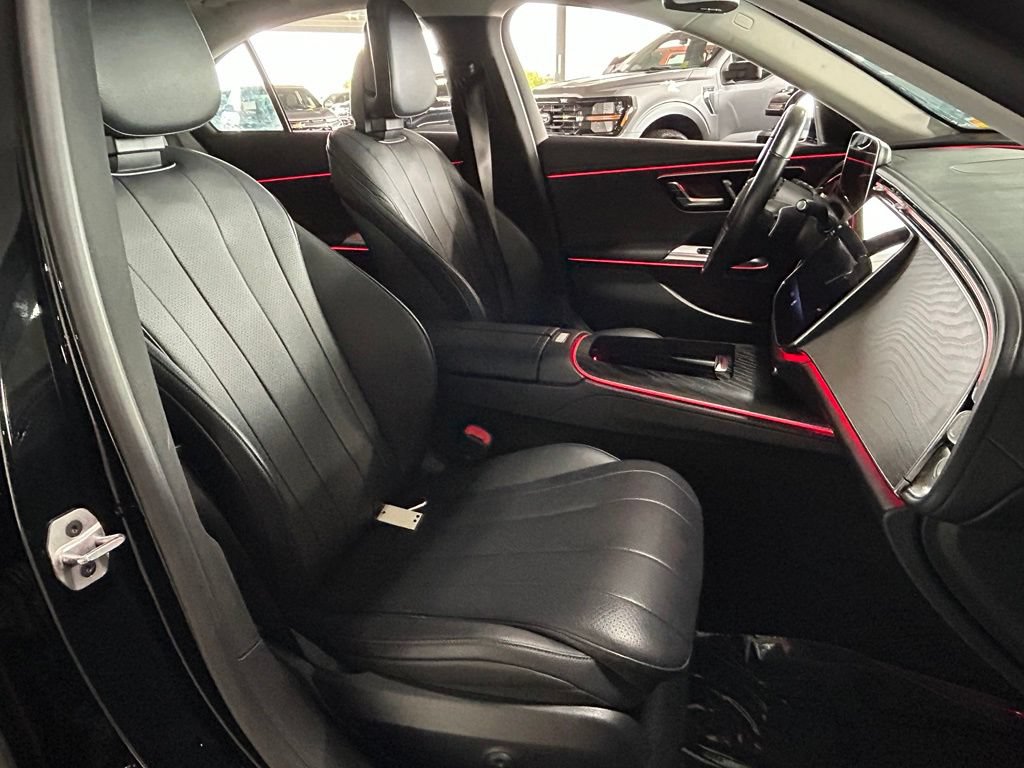 Used 2025 Mercedes-Benz E 350 Sedan w/ Winter Package image 40