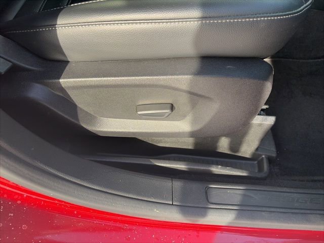 Used 2022 Ford Edge SEL w/ Convenience Package image 12