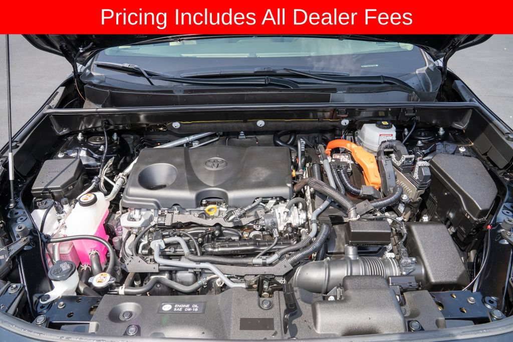 Used 2023 Toyota RAV4 XLE Premium AWD/4WD image 21